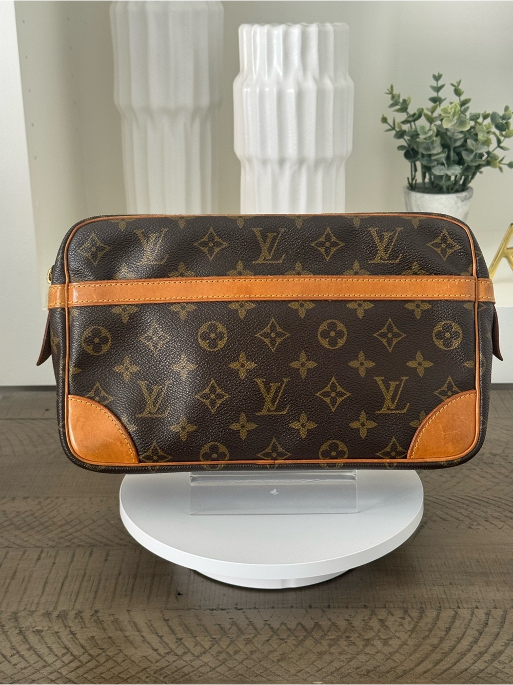 Louis Vuitton Compiegne 28Clutch – Vintage Monogram Canvas